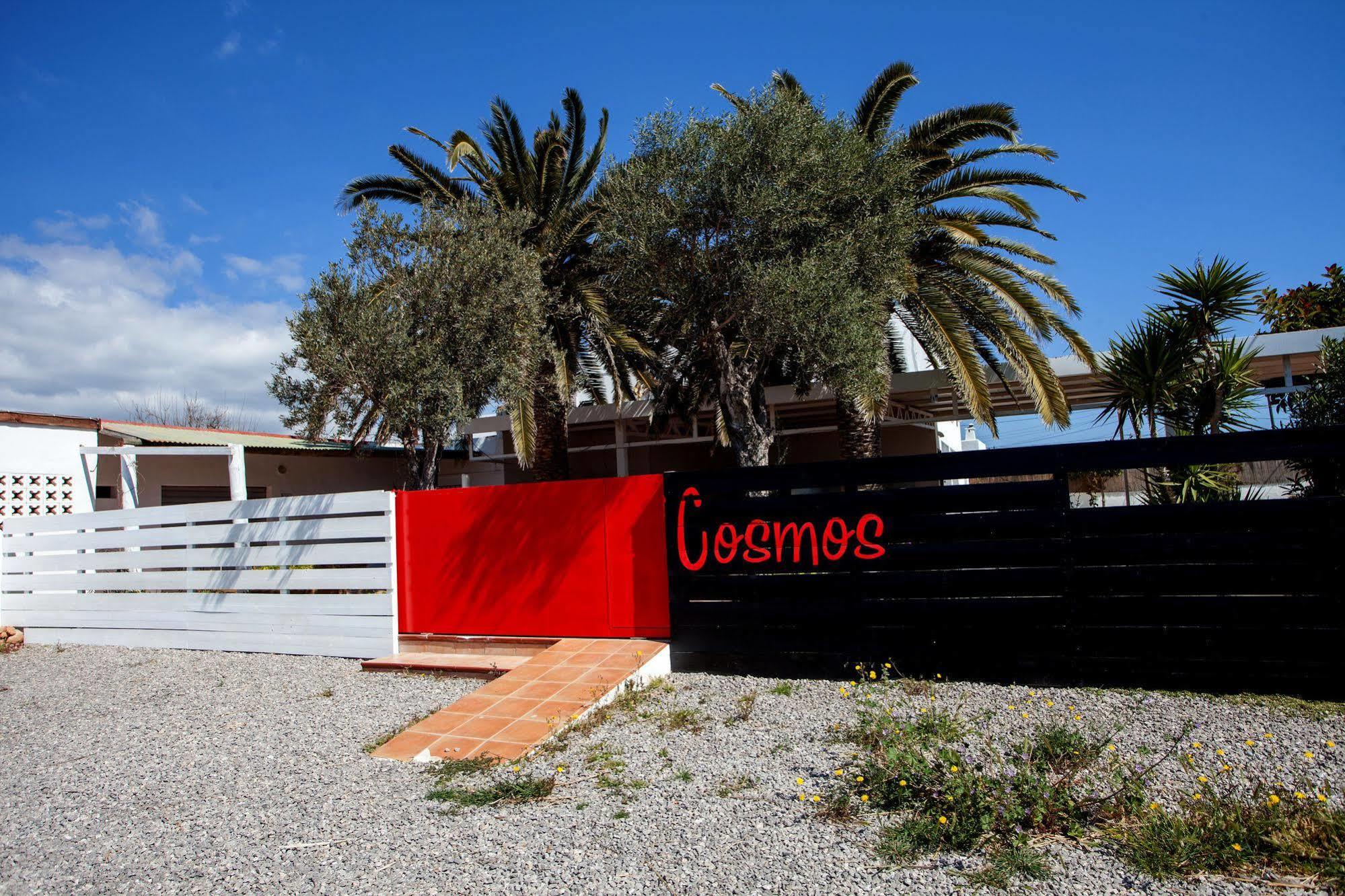 Cosmos Grand Hostal Sant Francesc de s'Estany Экстерьер фото